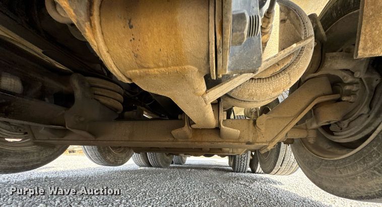 image for item DO0698 2009 Sterling L9500 ready mix truck