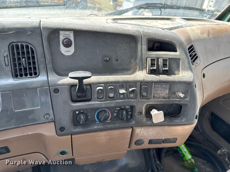 image for item DO0698 2009 Sterling L9500 ready mix truck