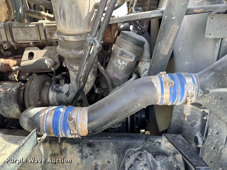 image for item DO0698 2009 Sterling L9500 ready mix truck