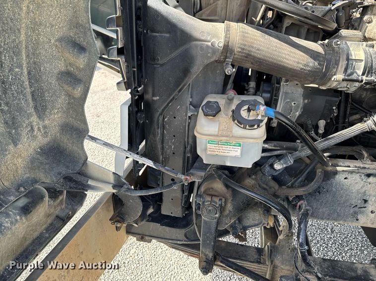 image for item DO0698 2009 Sterling L9500 ready mix truck