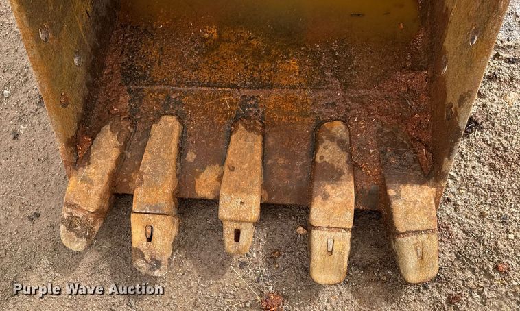 image for item DO0700 1990 Kobelco Mark SK140LC excavator