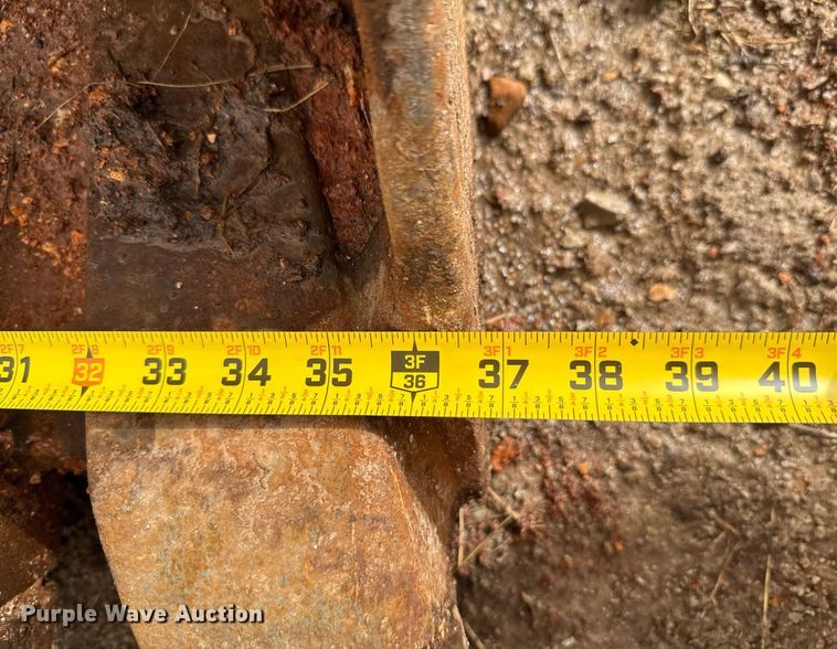 image for item DO0700 1990 Kobelco Mark SK140LC excavator