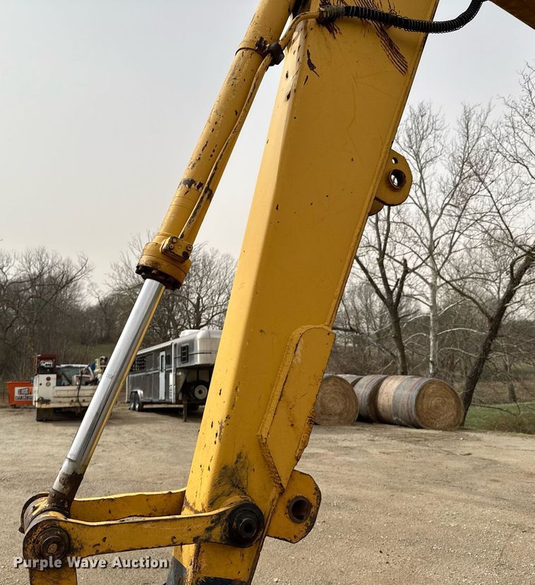 image for item DO0700 1990 Kobelco Mark SK140LC excavator