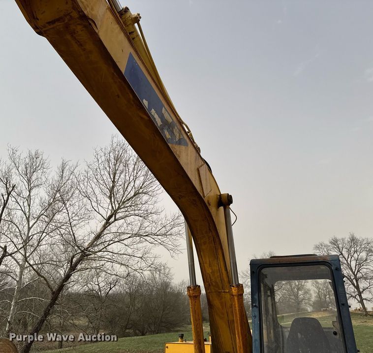 image for item DO0700 1990 Kobelco Mark SK140LC excavator