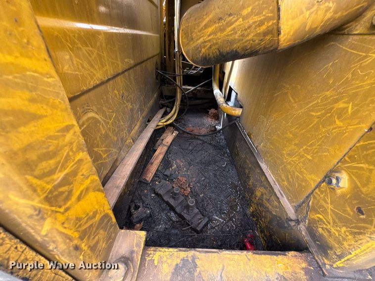 image for item DO0700 1990 Kobelco Mark SK140LC excavator