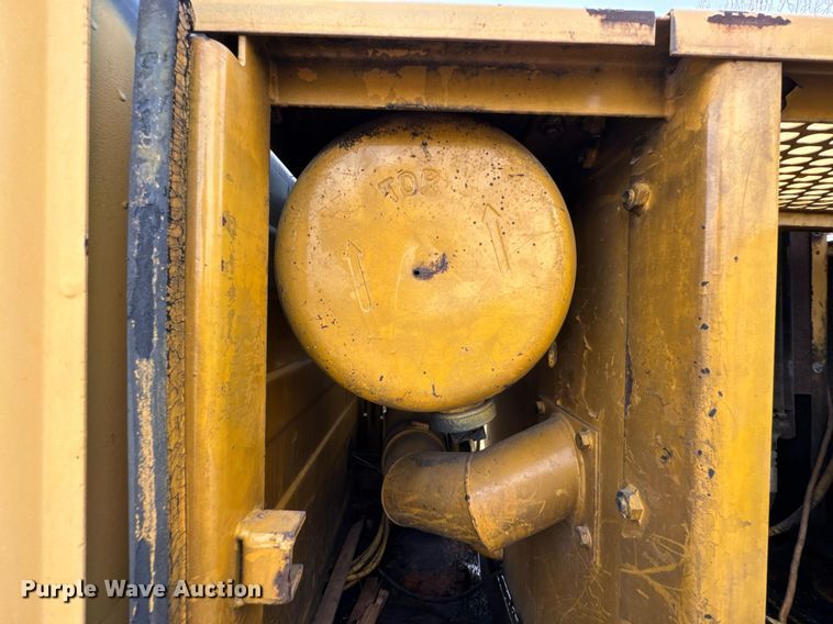 image for item DO0700 1990 Kobelco Mark SK140LC excavator