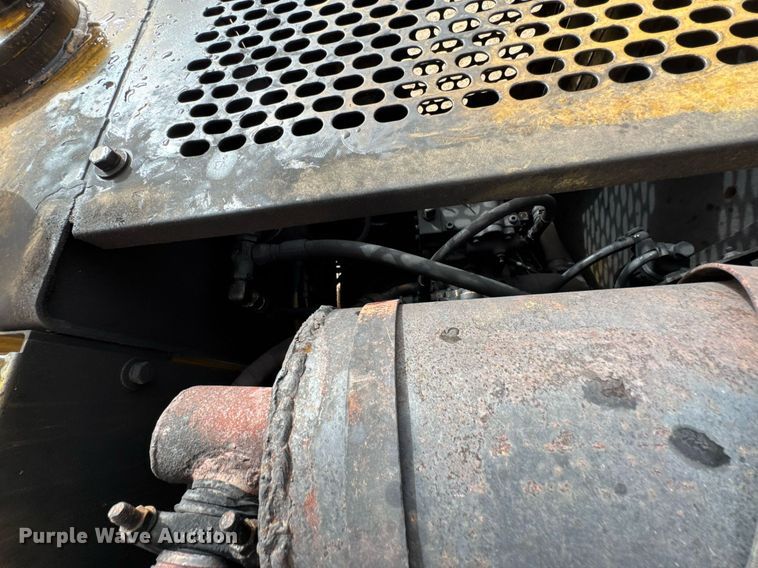 image for item DO0700 1990 Kobelco Mark SK140LC excavator