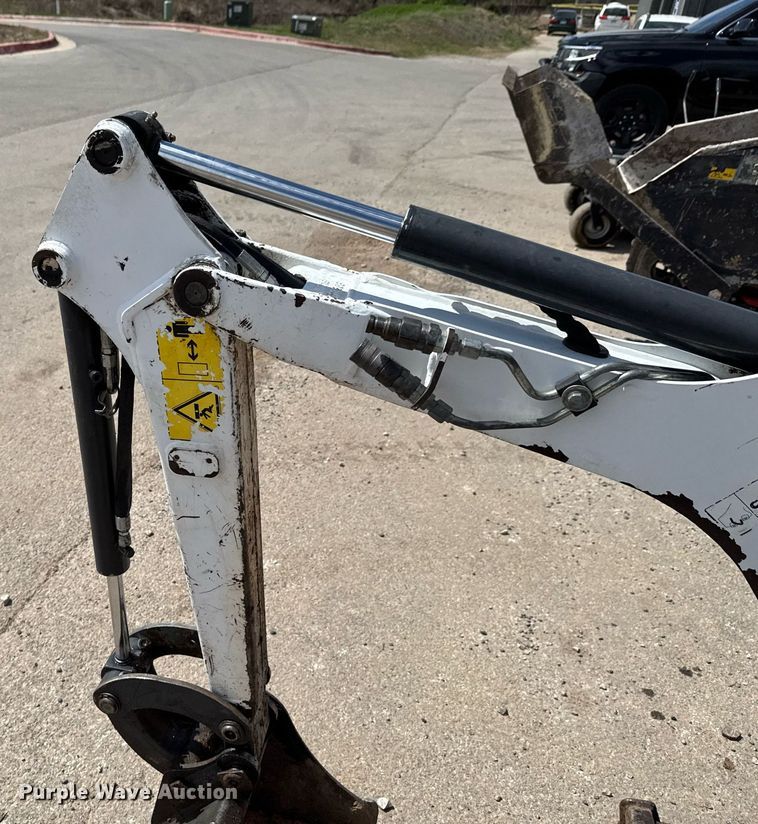 image for item DO0704 2020 Bobcat E10 mini excavator