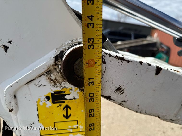 image for item DO0704 2020 Bobcat E10 mini excavator