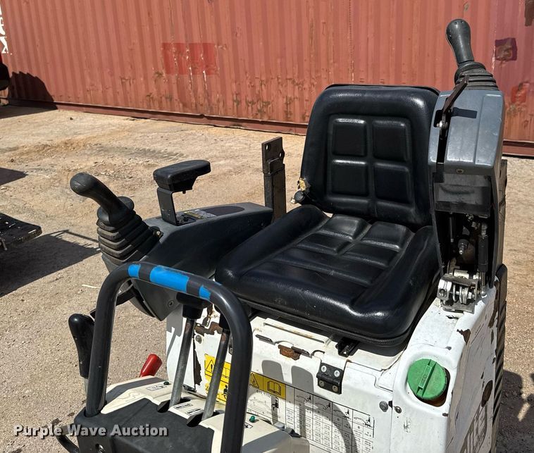 image for item DO0704 2020 Bobcat E10 mini excavator