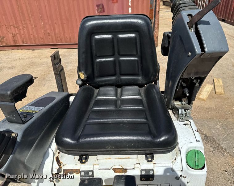 image for item DO0704 2020 Bobcat E10 mini excavator