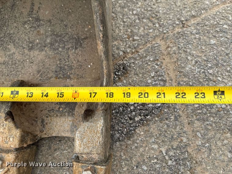 image for item DO0710 2022 Bobcat E42 mini excavator