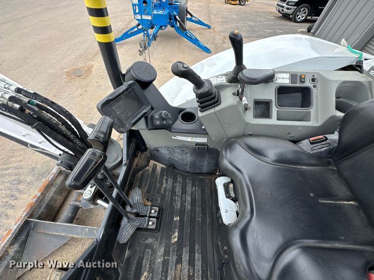 image for item DO0710 2022 Bobcat E42 mini excavator