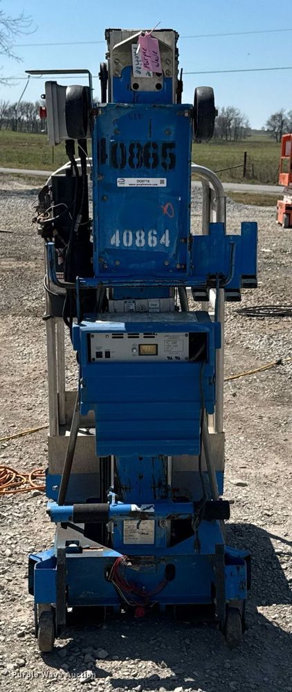 image for item DO0716 2012 Genie AWP-30S vertical lift