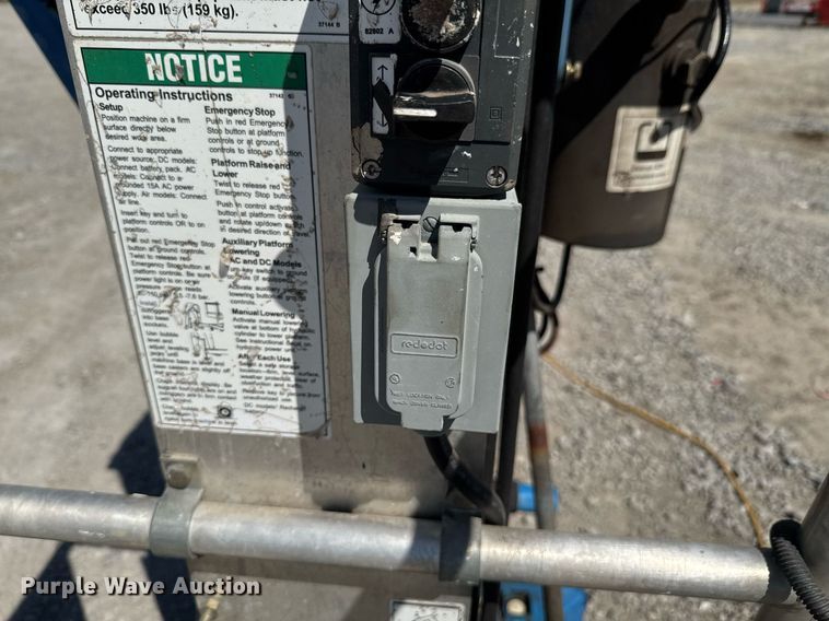 image for item DO0716 2012 Genie AWP-30S vertical lift