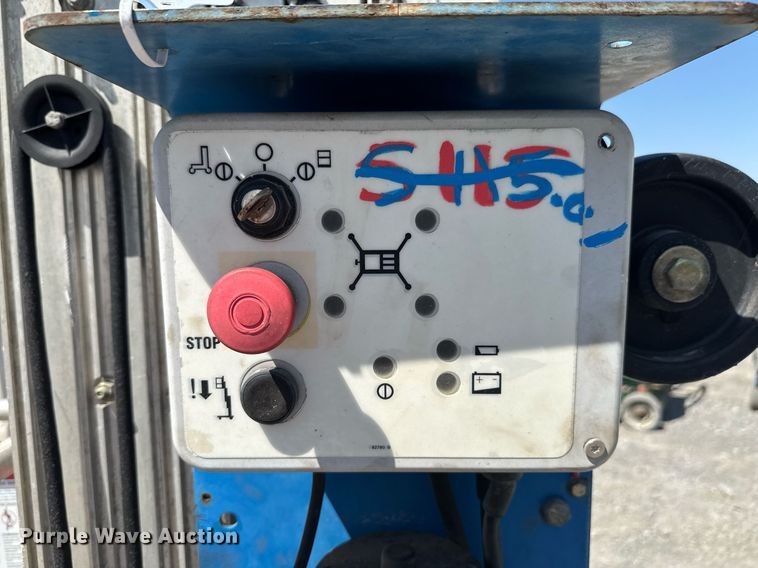 image for item DO0716 2012 Genie AWP-30S vertical lift