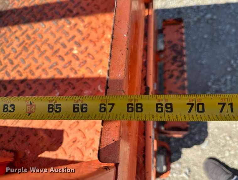 image for item DO0718 2017 Snorkel S3219E scissor lift