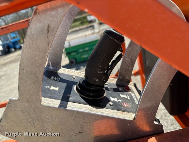 image for item DO0718 2017 Snorkel S3219E scissor lift