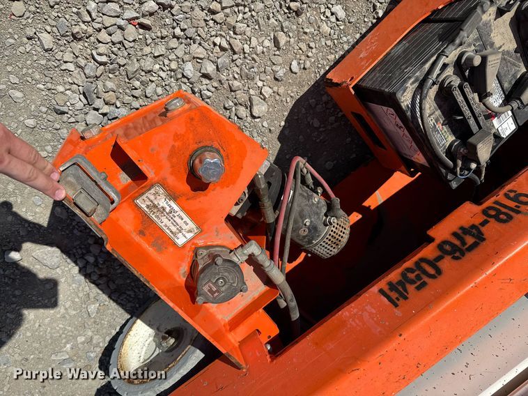 image for item DO0718 2017 Snorkel S3219E scissor lift