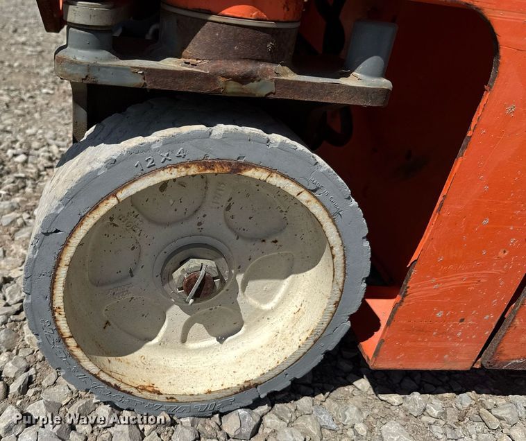 image for item DO0718 2017 Snorkel S3219E scissor lift