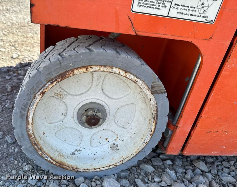 image for item DO0718 2017 Snorkel S3219E scissor lift