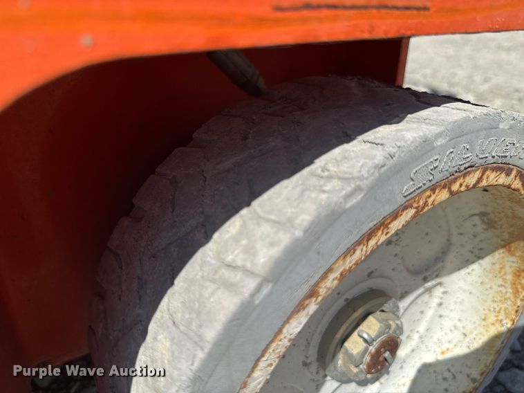 image for item DO0718 2017 Snorkel S3219E scissor lift