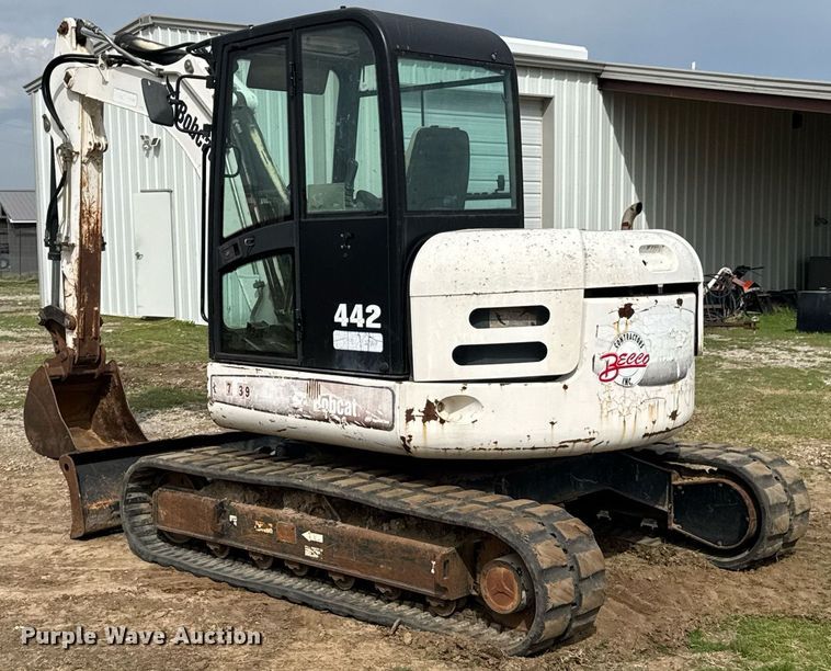 image for item DO0722 2006 Bobcat 442C mini excavator