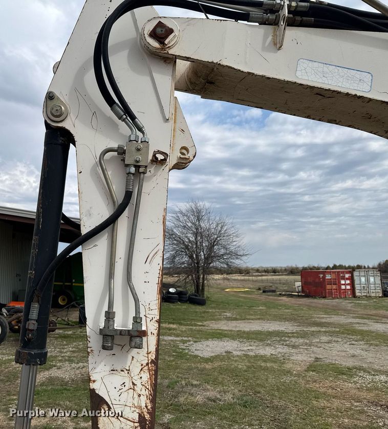 image for item DO0722 2006 Bobcat 442C mini excavator