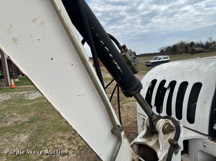 image for item DO0722 2006 Bobcat 442C mini excavator