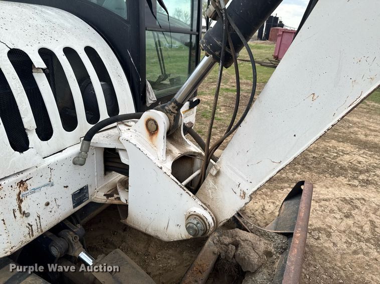 image for item DO0722 2006 Bobcat 442C mini excavator