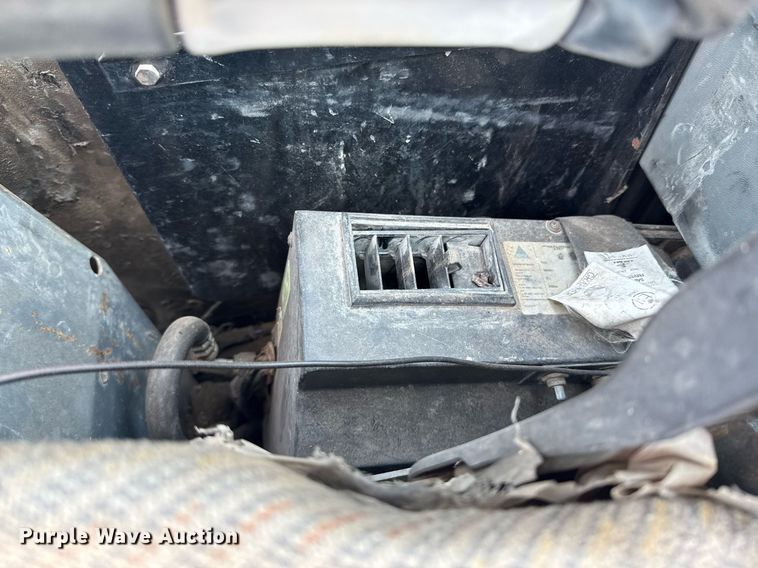 image for item DO0722 2006 Bobcat 442C mini excavator