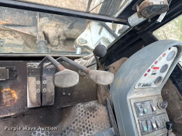 image for item DO0722 2006 Bobcat 442C mini excavator