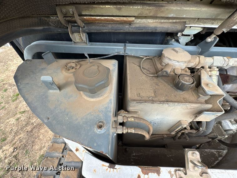 image for item DO0722 2006 Bobcat 442C mini excavator