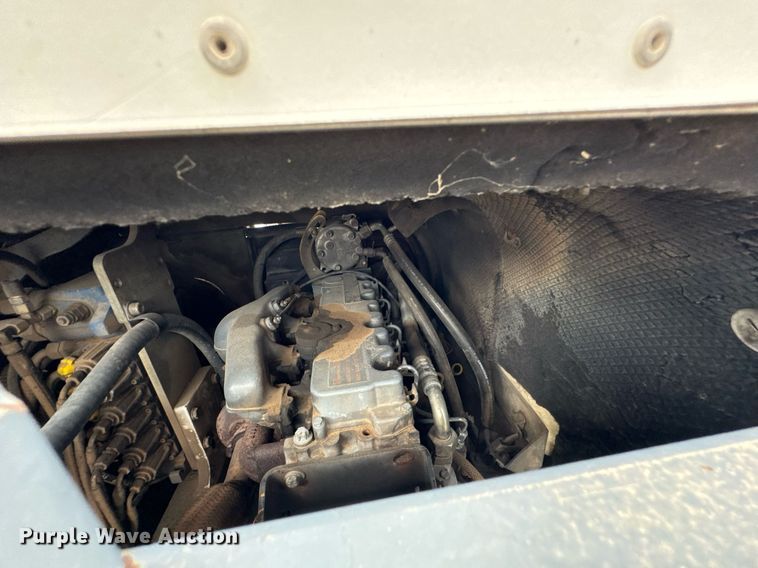 image for item DO0722 2006 Bobcat 442C mini excavator