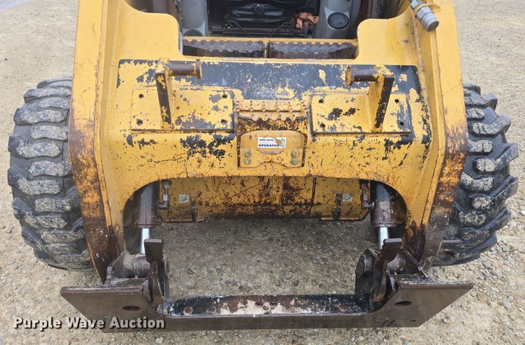 image for item DO7832 2004 Caterpillar 246 skid steer loader