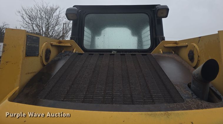 image for item DO7832 2004 Caterpillar 246 skid steer loader