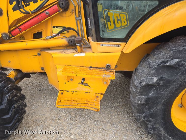 image for item DO7863 1997 JCB 214 Series 3 backhoe