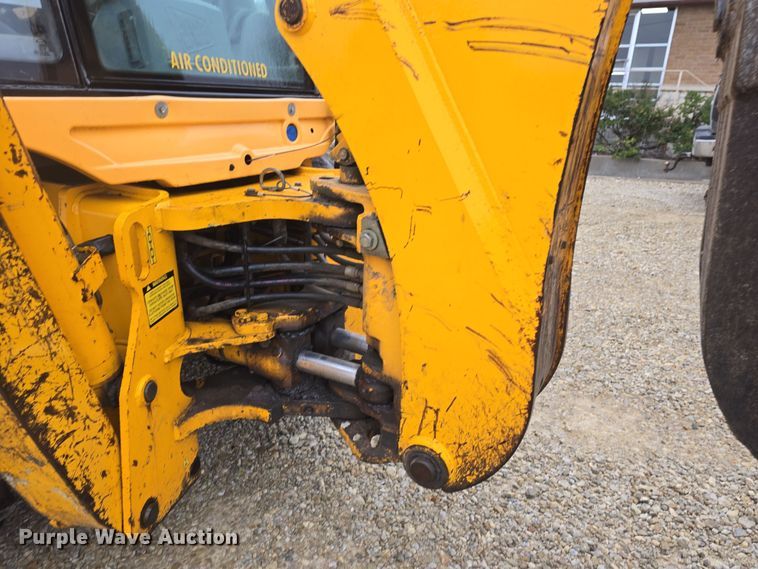 image for item DO7863 1997 JCB 214 Series 3 backhoe