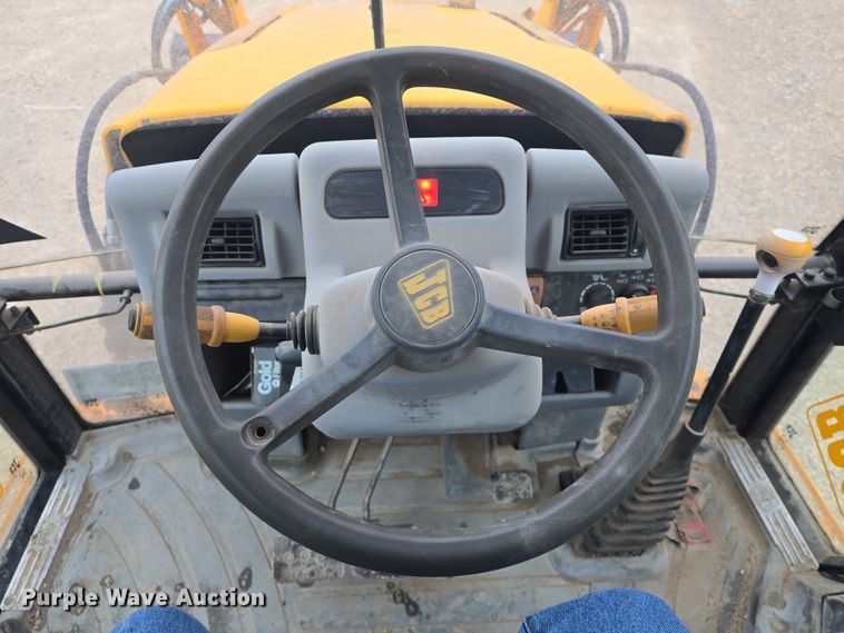 image for item DO7863 1997 JCB 214 Series 3 backhoe