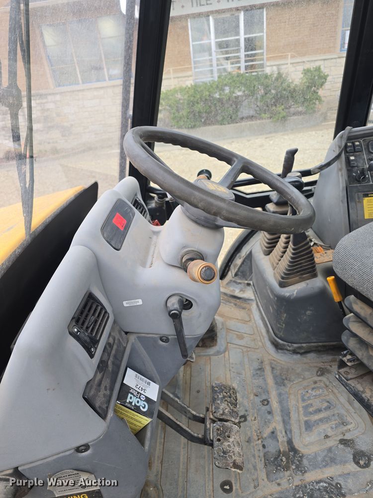 image for item DO7863 1997 JCB 214 Series 3 backhoe