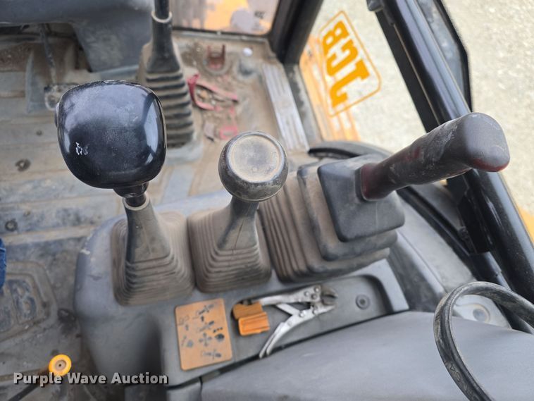 image for item DO7863 1997 JCB 214 Series 3 backhoe