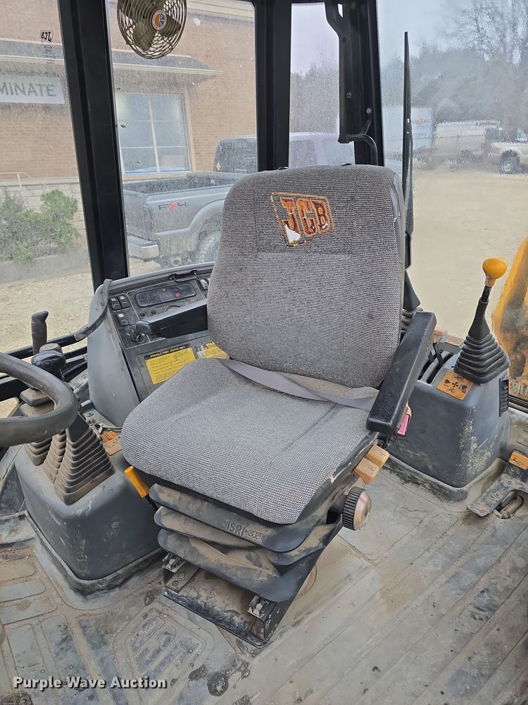 image for item DO7863 1997 JCB 214 Series 3 backhoe