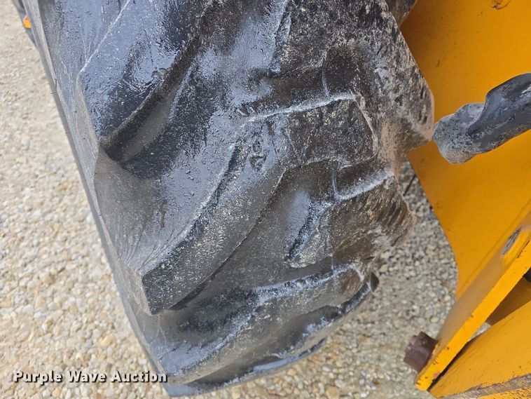 image for item DO7863 1997 JCB 214 Series 3 backhoe