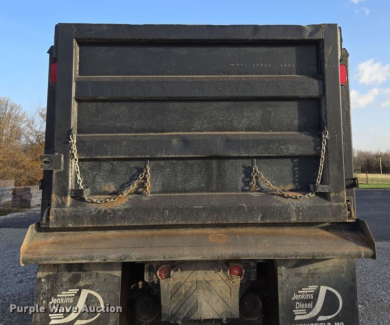 image for item DP6217 2015 Peterbilt PB348 dump truck