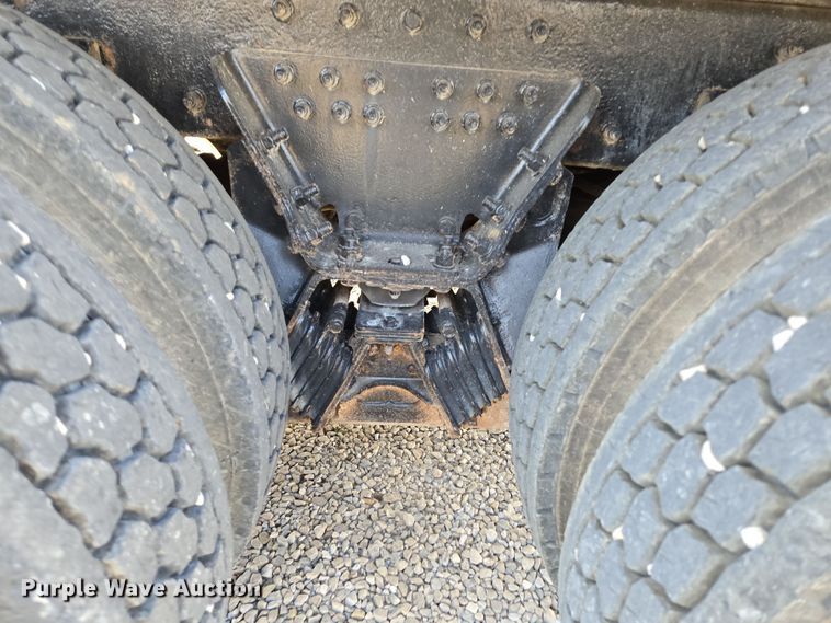 image for item DP6217 2015 Peterbilt PB348 dump truck