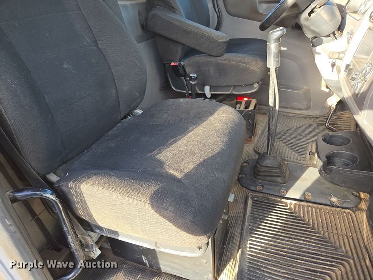 image for item DP6217 2015 Peterbilt PB348 dump truck