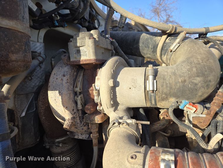 image for item DP6217 2015 Peterbilt PB348 dump truck