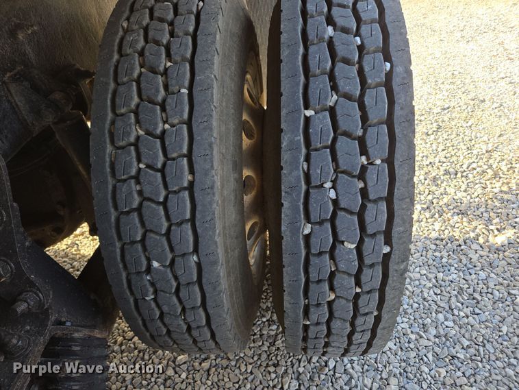 image for item DP6217 2015 Peterbilt PB348 dump truck