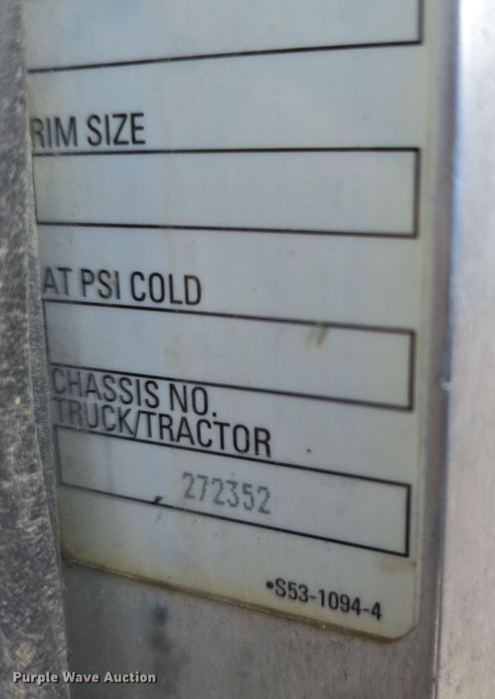 image for item DP6217 2015 Peterbilt PB348 dump truck