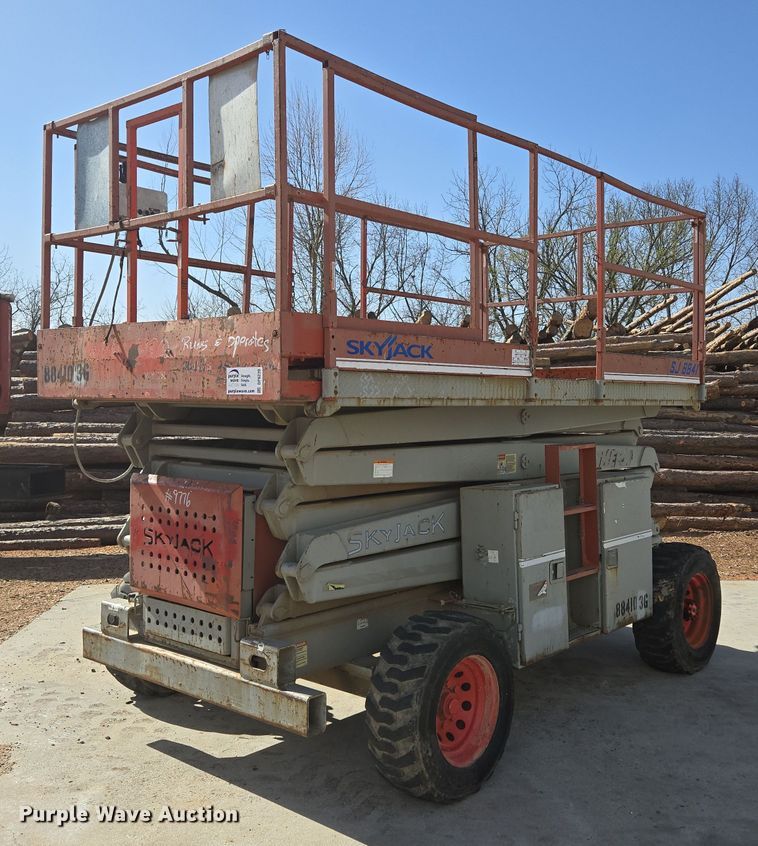 image for item DP6220 Skyjack SJ 8841 scissor lift